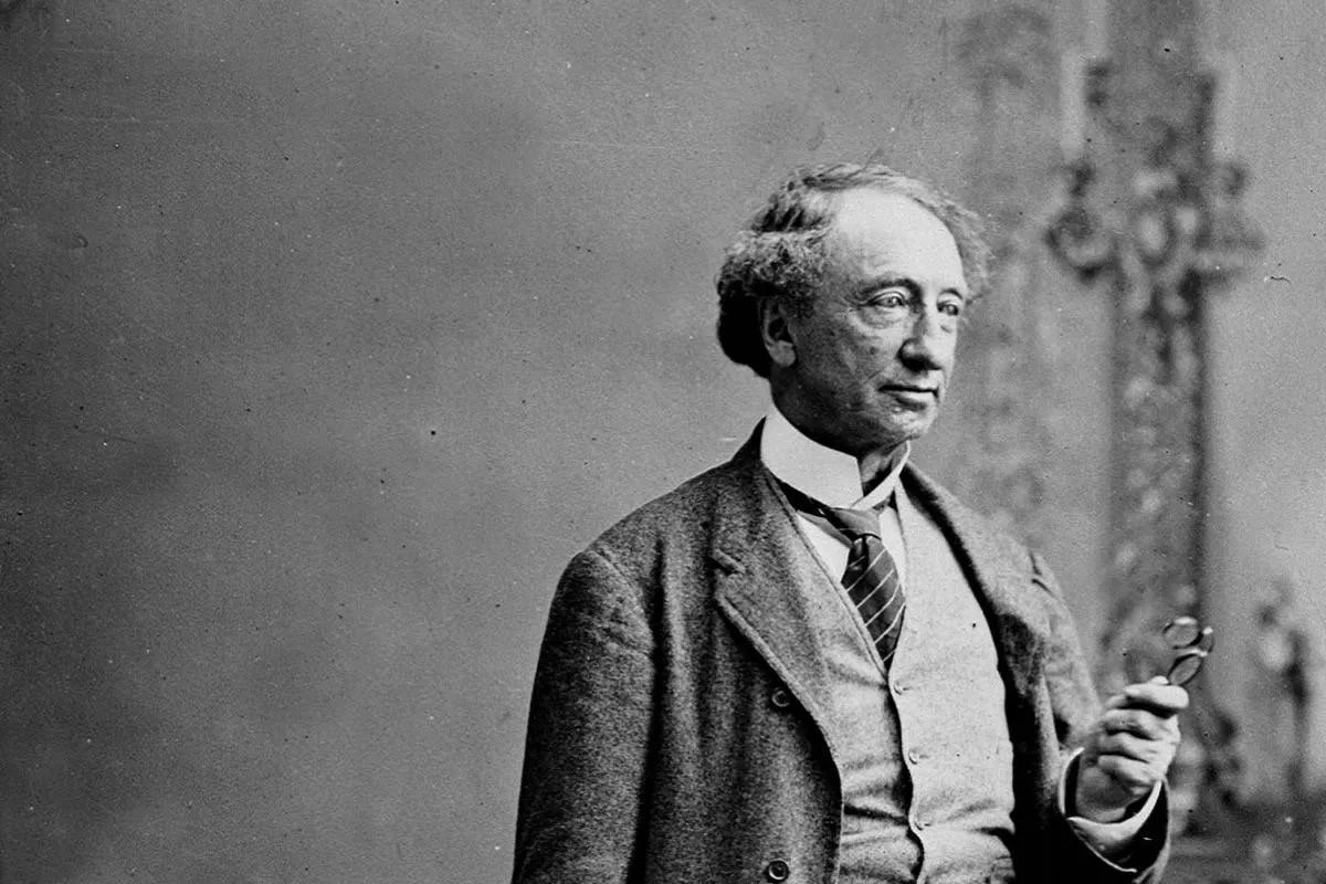 Happy 210th birthday to the Father of Confederation, Sir John A. Macdonald, without whom Canada wouldn’t even exist.

A 🧵on one of Western Civilization’s most accomplished (and underappreciated) statesmen:

/1
