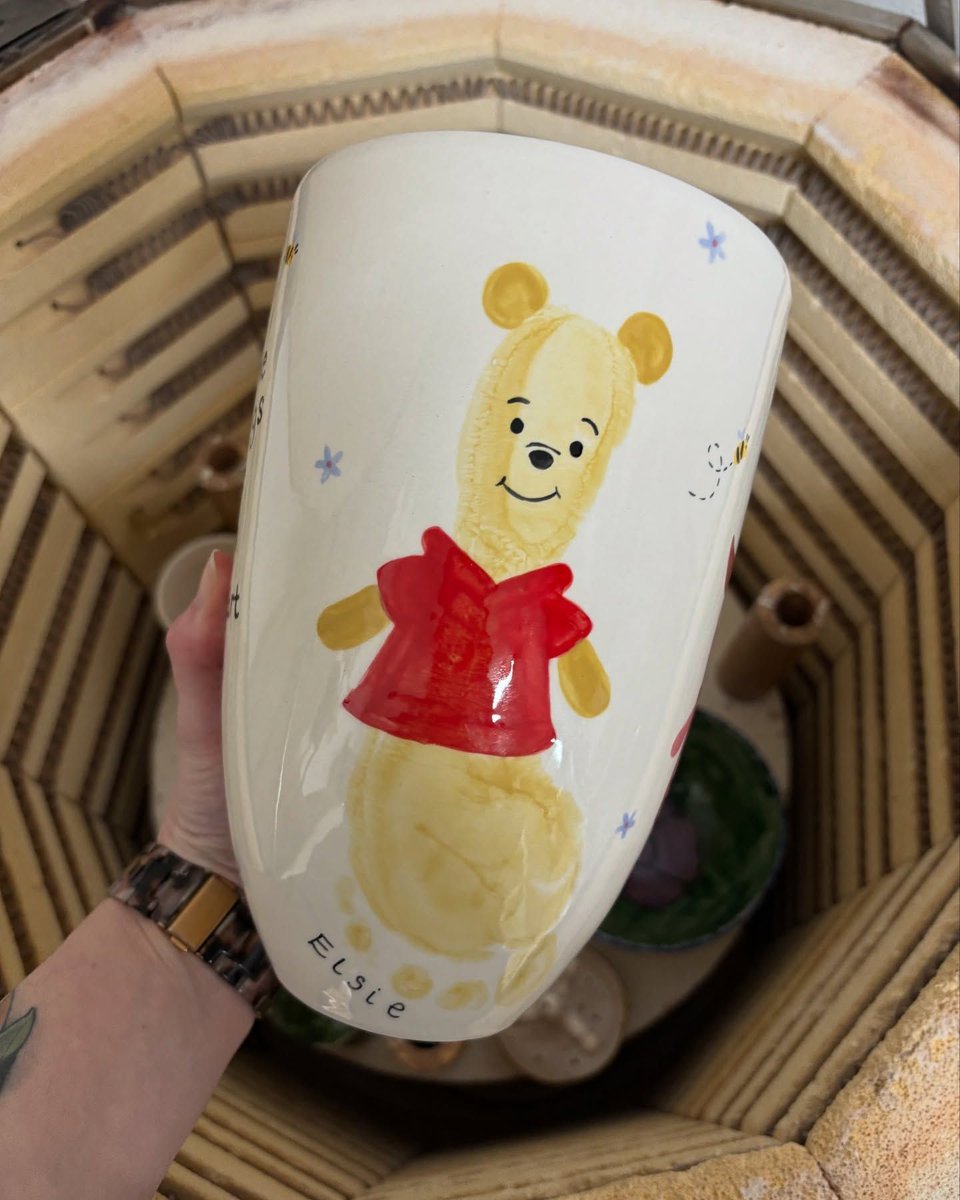 LoveNewmarket's tweet image. Absolutely love this keepsake made my a customer at Studio Scribbles 🤍 If you're looking for somewhere warm to entertain the children this month, we've found the perfect place. 

#StudioScribbles #SupportLocal #SupportOurHighStreet #LoveNewmarket #Newmarket #NewmarketSuffolk