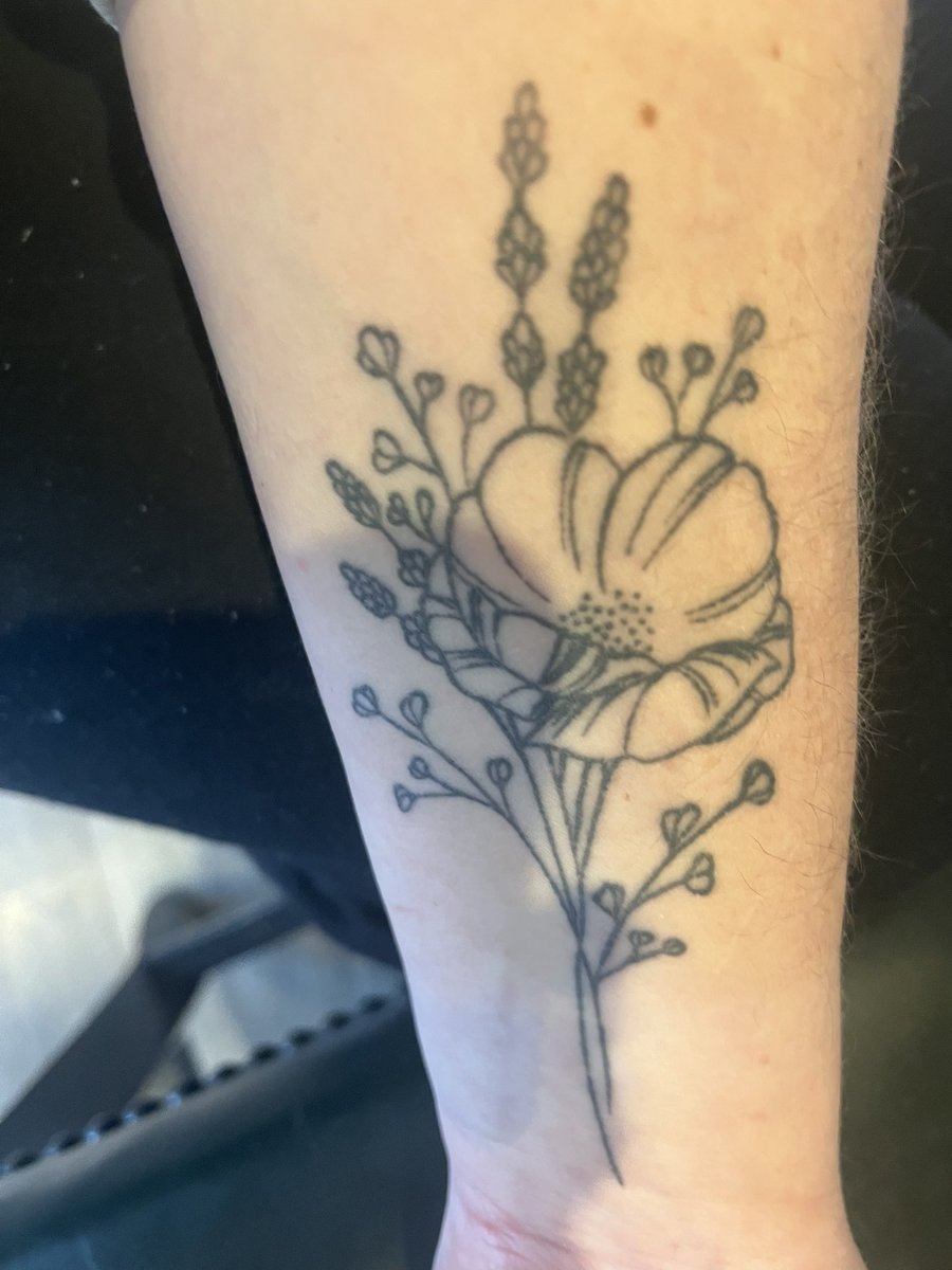 Esthernoodle1's tweet photo. @BBCBreakfast my poppy for my Dad. I’m proud to show people this in memory of my Dad. https://t.co/deUOe1FFxK