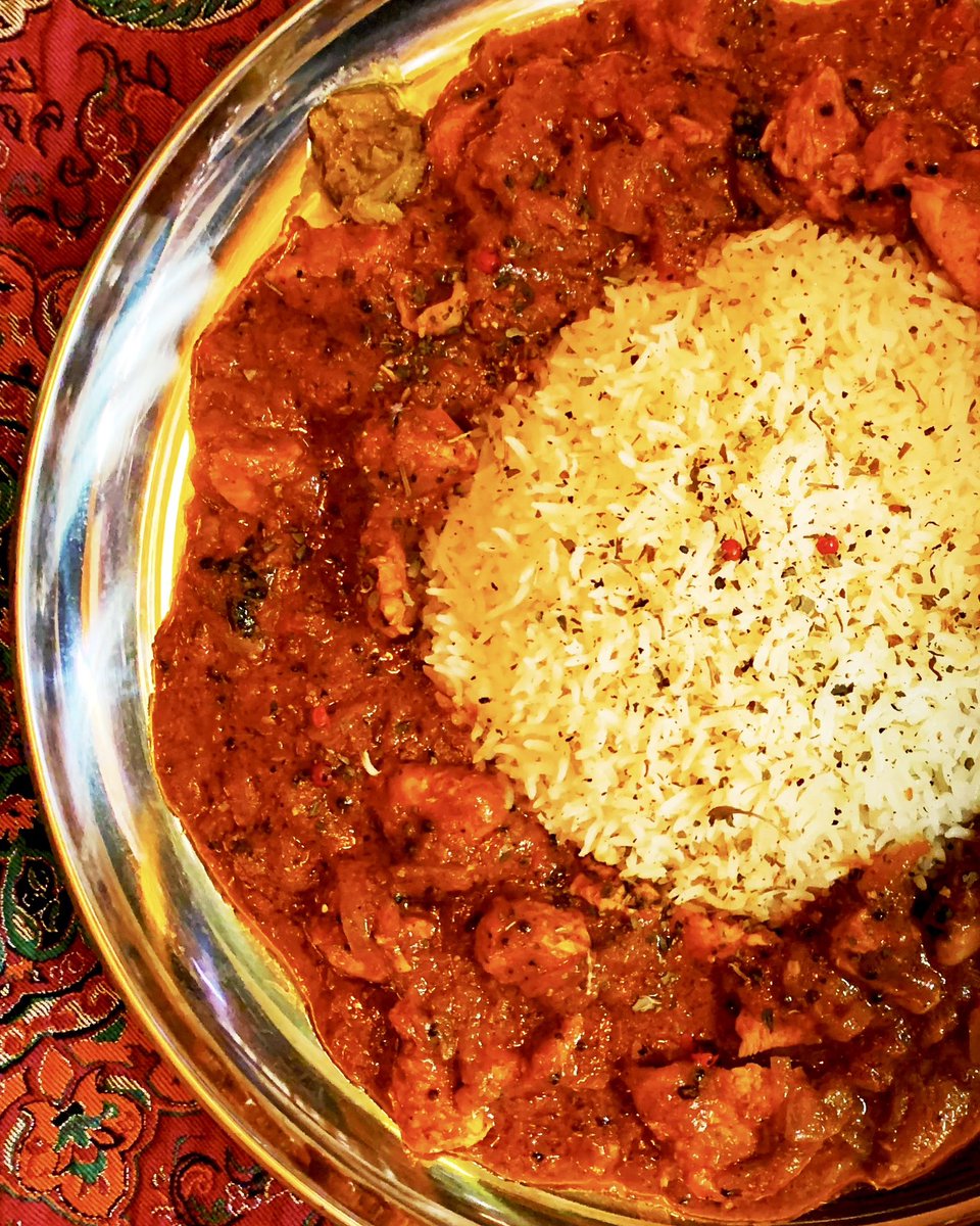 ホットなカレーで
この寒さを乗り切りたいところです🌶️🔥

#チキンマサラ
#スパイスカレー