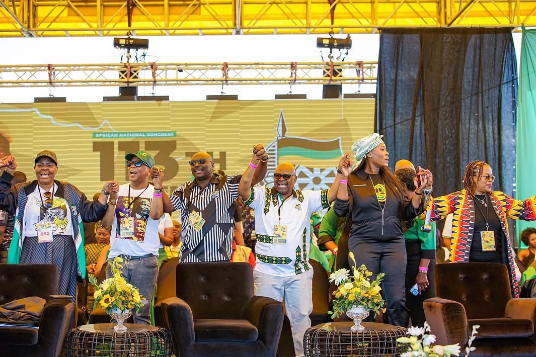 ANCLimpopo's tweet photo. ANC Provincial Secretary Vhamusanda Reuben Madadzhe with fellow members of the NEC. Leadership Dumela!
📍#MandelaParkStadium, Khayelitsha
#ANC113Anniversary
#ANC13 https://t.co/aWH48i4HDe