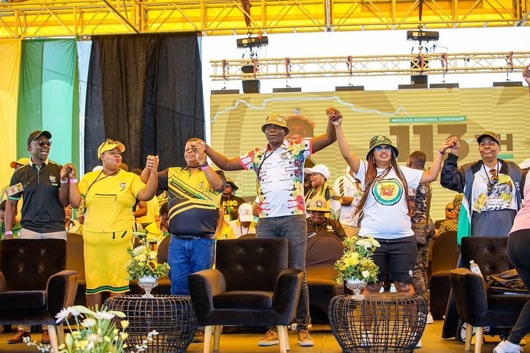 ANCLimpopo's tweet photo. ANC Provincial Secretary Vhamusanda Reuben Madadzhe with fellow members of the NEC. Leadership Dumela!
📍#MandelaParkStadium, Khayelitsha
#ANC113Anniversary
#ANC13 https://t.co/aWH48i4HDe