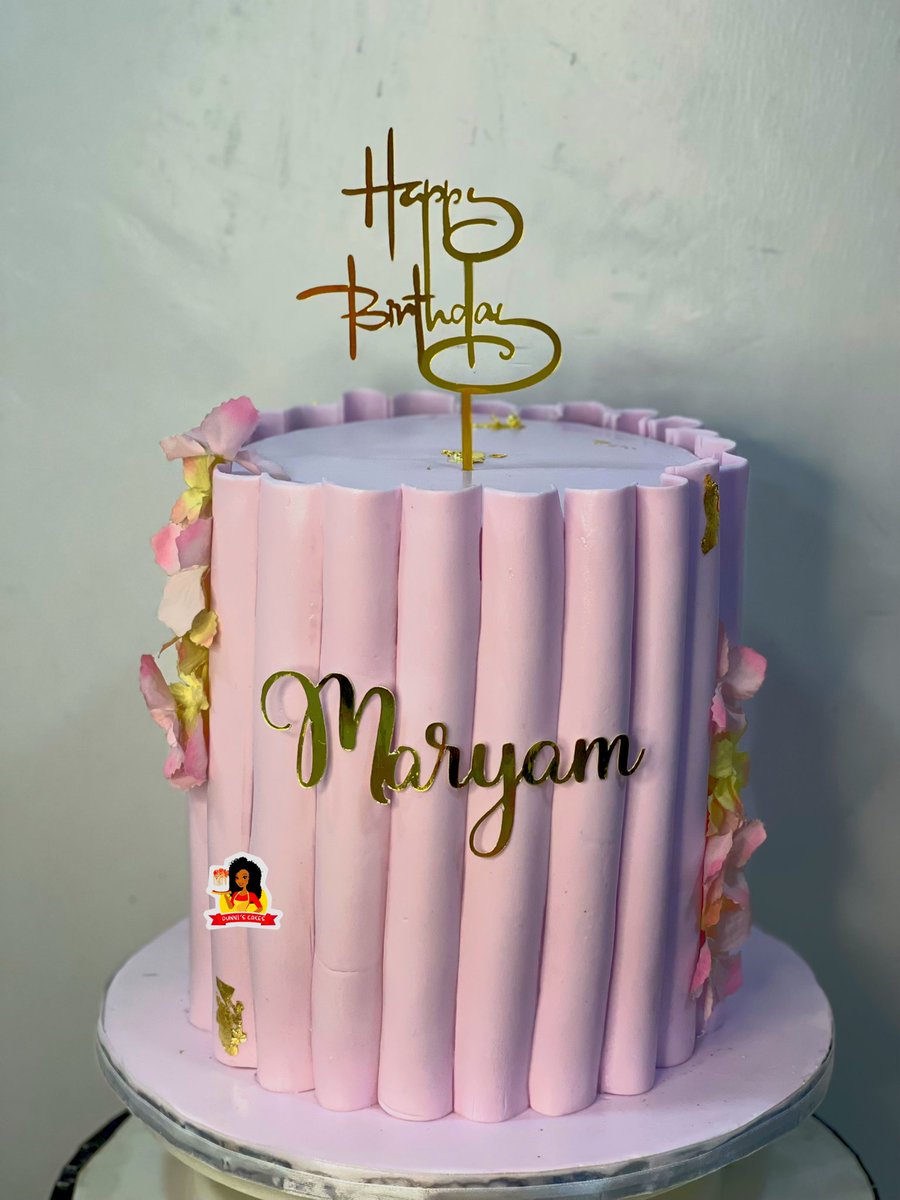 DunnisCakes's tweet photo. Shall we begin?
We're back like we never left!
The joy on our Client's face was sure contagious 🤭🥰 https://t.co/2irkbZ9Vwm