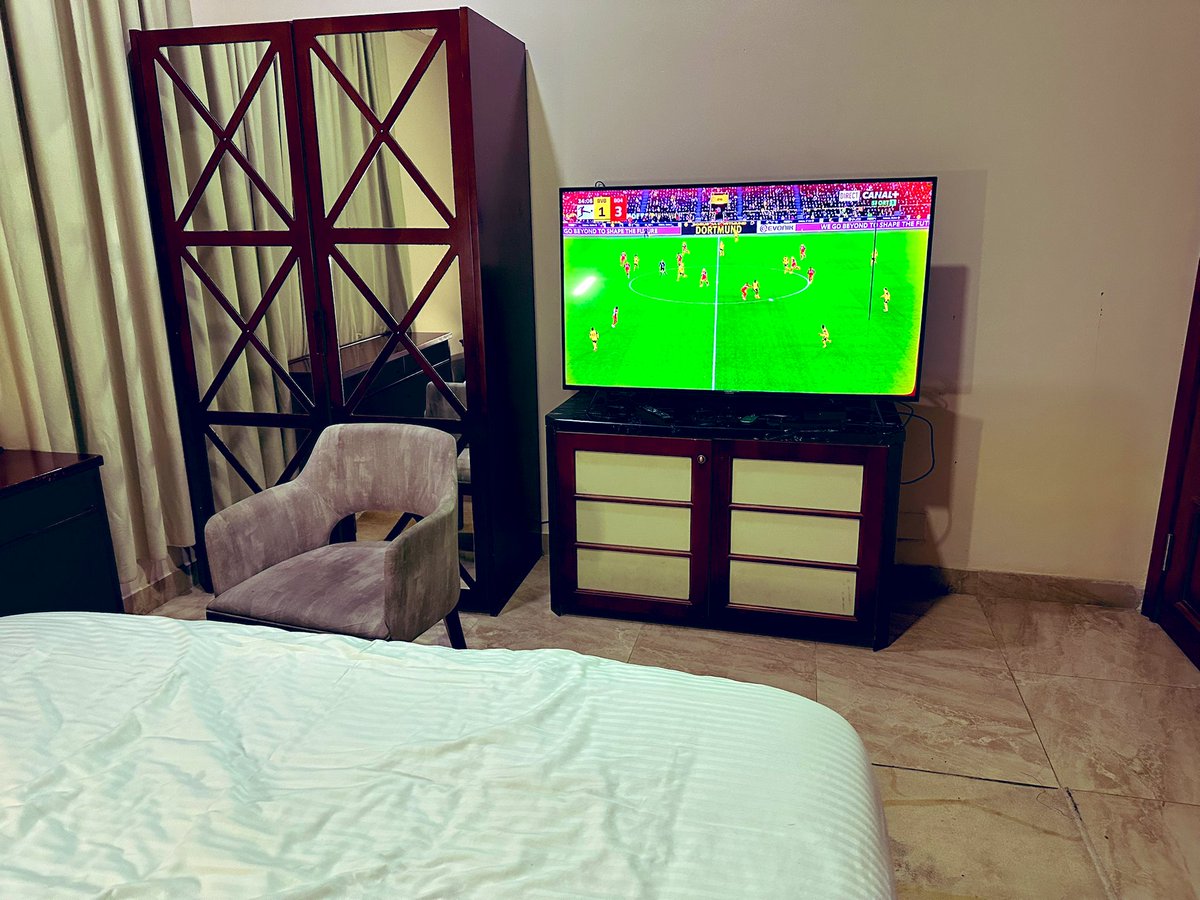 central_sage's tweet photo. HÔTEL #LEDYA hôtel ya musuni na #MATADI …
nalali lokola bébé 👶🥳🥳🥳🥳 https://t.co/SGyY4GswQg