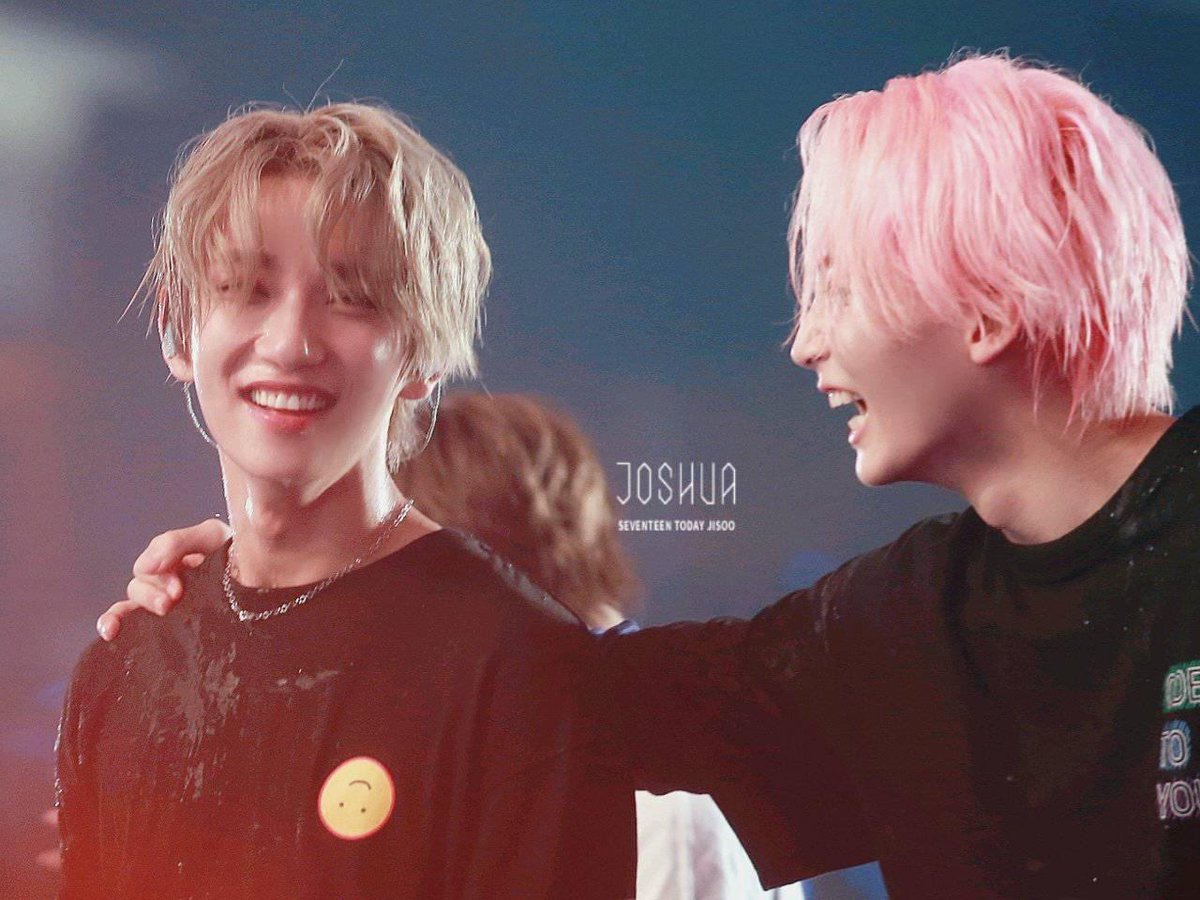 jihanhour's tweet photo. Your birth month, your jihan selca 🦌👼

A thread https://t.co/s6W2bfY4RE