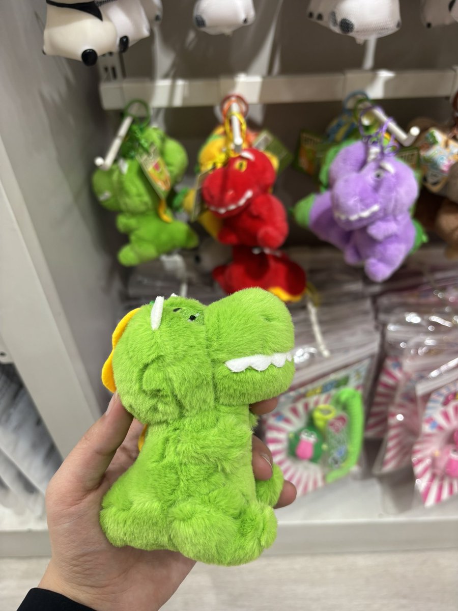 nloves1d_'s tweet photo. Dinosaurs mate, straight up 🦕🦖💚
@LiamPayne 😭♥️ https://t.co/SxnTc6sz0t