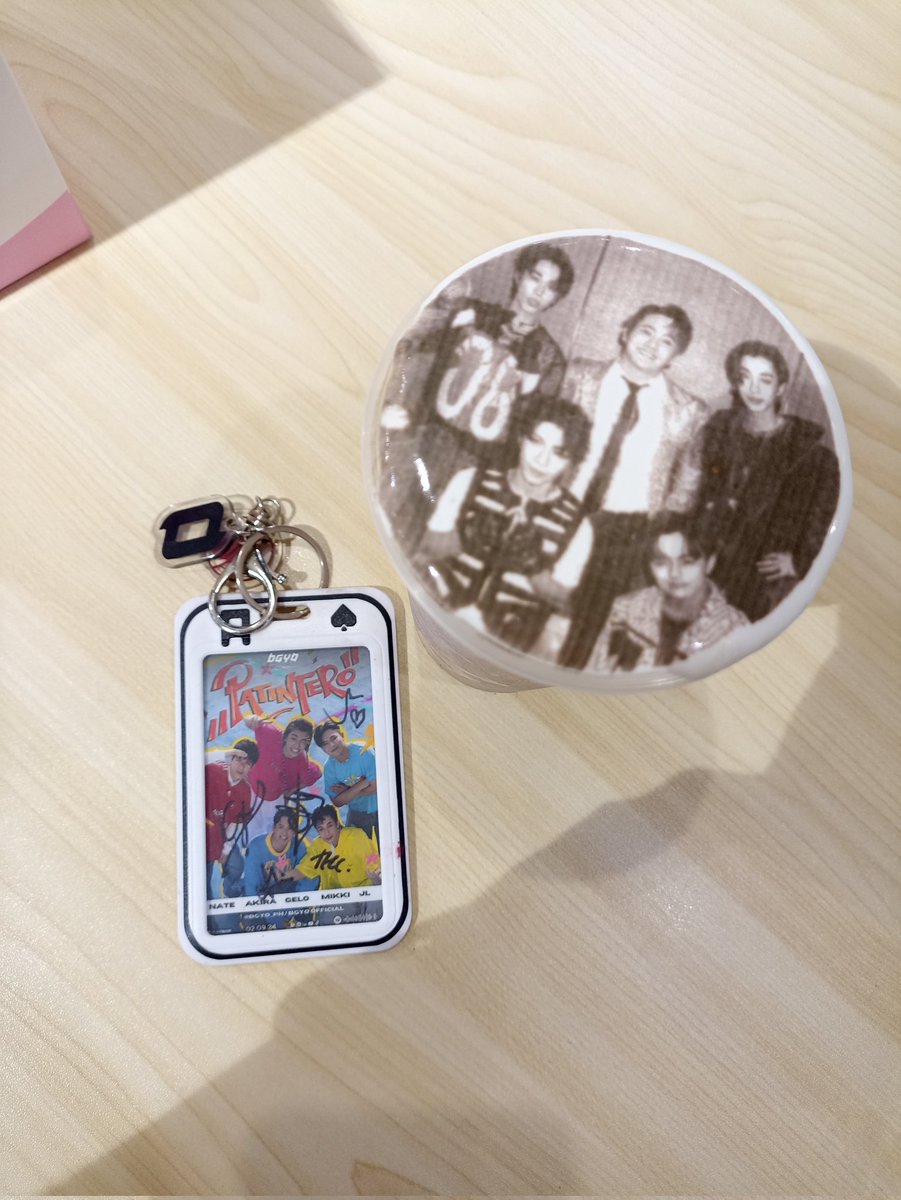 elisacarretero9's tweet image. Hi boys milktea kayo jan 🧋
nakakahinayang inumin dahil mawawala yung picture hehe 😋

STREAM ANDITO LANG 🌹
#BGYO_AnditoLang
#BGYO @bgyo_ph