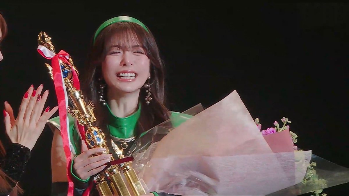 kotone_dayo_'s tweet image. 夢が現実に変わった日。
/
この度水瀬琴音はレースアンバサダーアワード2024にて『グランプリ🏆』を受賞する事ができました🥹✨
\
みんなと一緒に掴んだこの1番大きなトロフィーはこちゃの一生の宝物です😭💕
最高の景色をみせてくれた皆様、本当に本当にありがとうございました😖💚