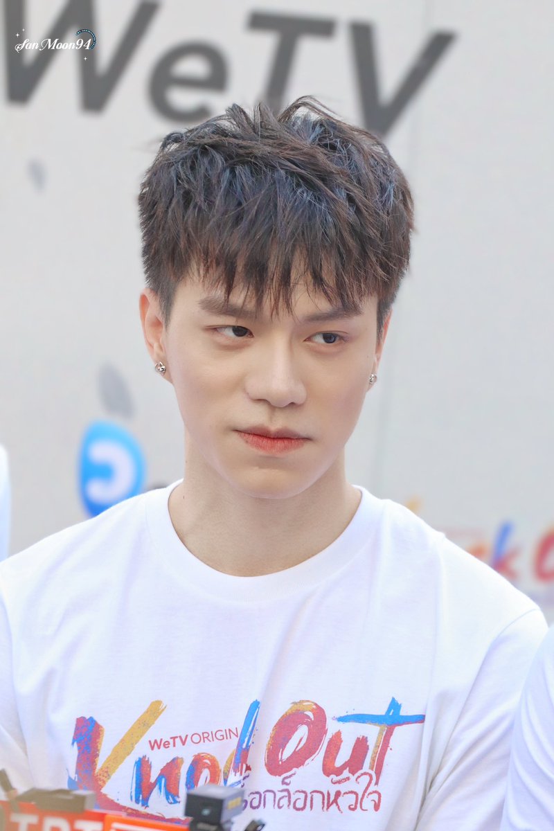 sanmoon948's tweet photo. [110125] ~ 

หล่อจังงง😁🥰

#บวงสรวงKnockOut
#KnockOutTheSeries #หมัดน็อกล็อกหัวใจ
#wiset  #WiWiset  #wiwitestt
#WeTVth #WeTVOriginal
#DeeHupHouse #DeeHup https://t.co/3WEXMzdV4h