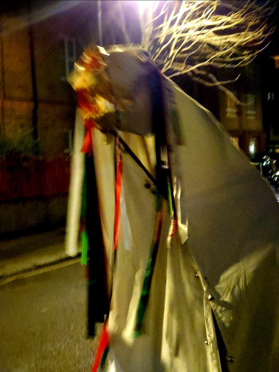 lagadranta's tweet photo. Great fun with The Mari Lwyd at @LondonWelshCCLL last night. #welshinlondon https://t.co/9WbkTqiyjz
