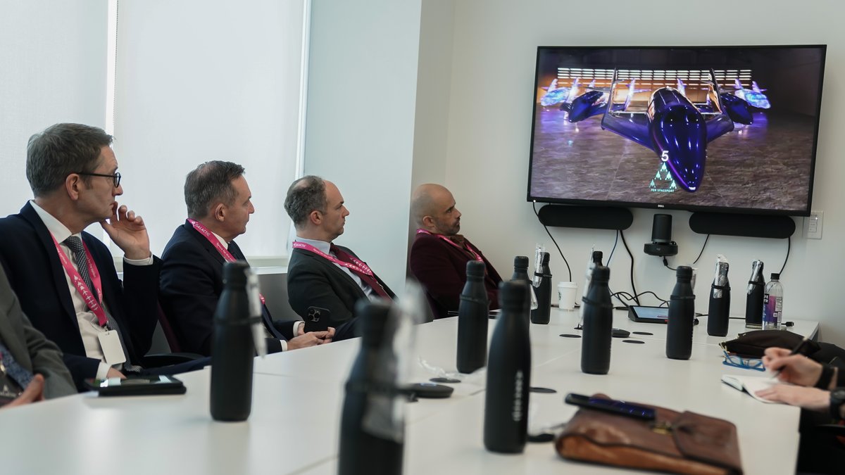 BMV's tweet image. Nach inspirierenden Tagen in den USA bleibt eines klar: Unsere dt. #Ideen &amp;amp; #Innovationen stoßen weltweit auf #Begeisterung – während wir uns zu Hause oft schlechtreden. Ein Ansporn, weiter mutig nach vorn zu gehen &amp;amp; zu zeigen, dass wir mehr können, als wir uns manchmal zutrauen.