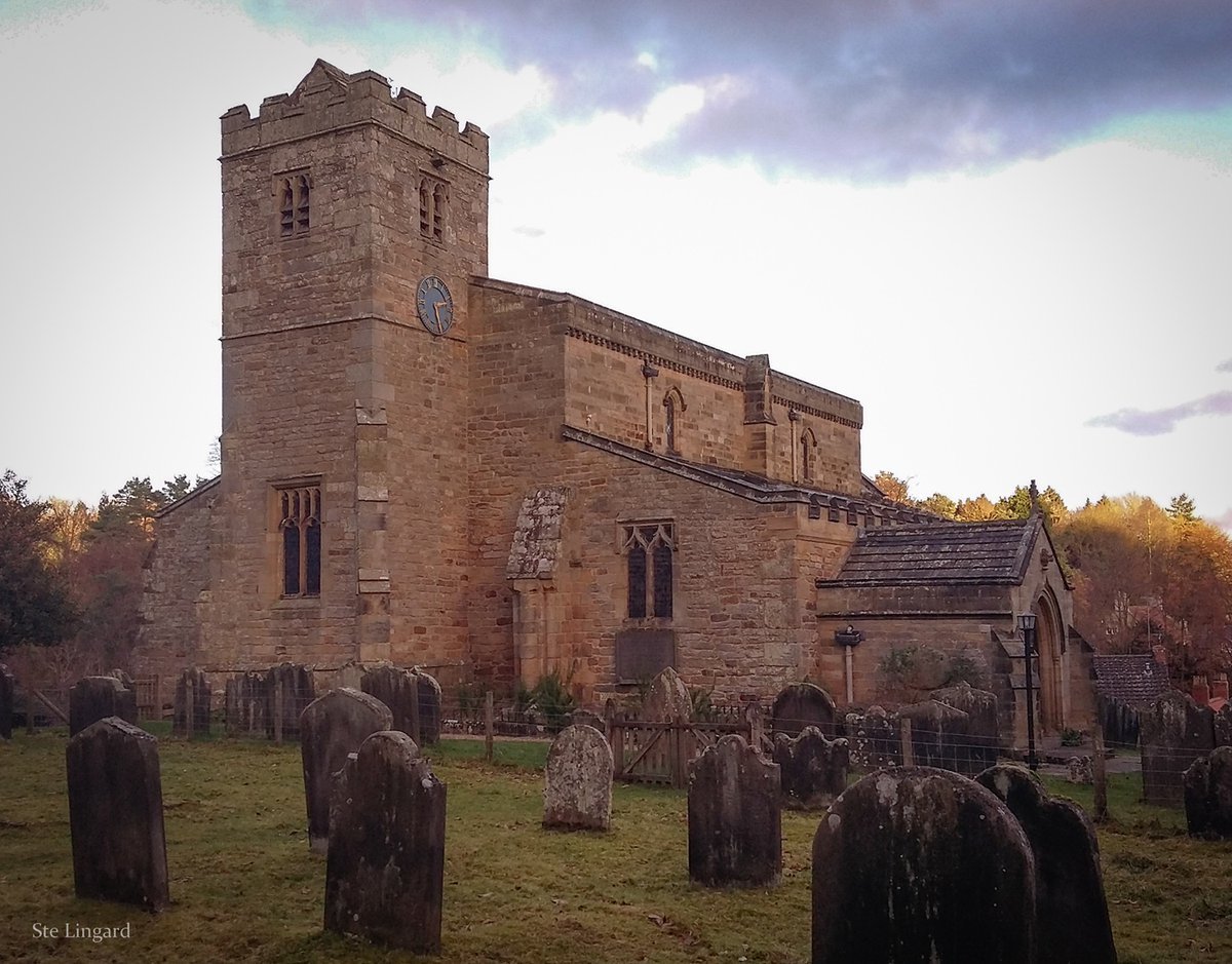 The church of St. Mary, #Lastingham, #NorthYorkshire Moors. Founded 1078 on the site of a 7thC monastery that had been destroyed by the Danes. Bede wrote: "among some remote hills...more suitable for the dens of robbers &amp; haunts of wild beasts than for human habitation".
📷 Mine.