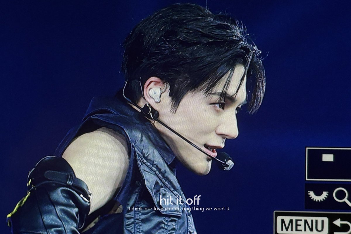 Jeno of NCT Dream looks dashing at SMTOWN Live 2025. #JENO #제노