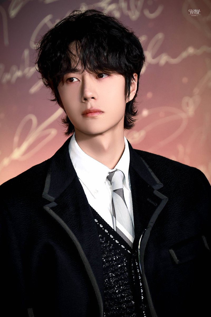 จากบ้านคู่สานฝันมากกป๋อจ้านงานเดียวกันดีงามที่สุด💚❤️

Cr.GlobalFever全球热丨0805x1005
Cr.无尽夏·博君一肖