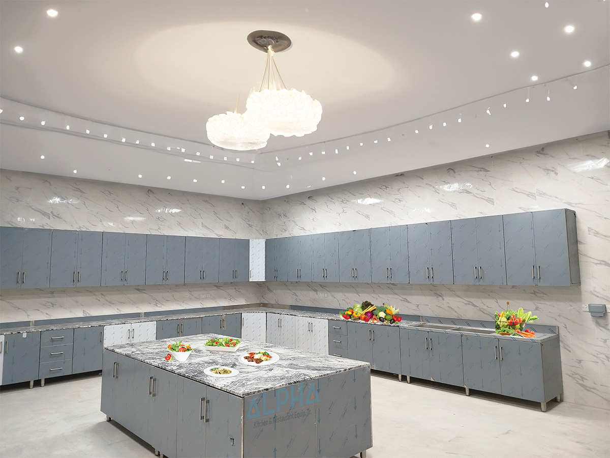 AlphaKitchen's tweet image. ✨ ✨ ✨ This kitchen is a masterpiece! ✨ ✨ ✨ Every inch is crafted from gleaming stainless steel, creating a truly stunning and durable space.

Tel : 00971 551717088
Info@alpha-kitchen.com 
#UAE #Qatar
#StainlessSteelKitchen #LuxuryKitchen