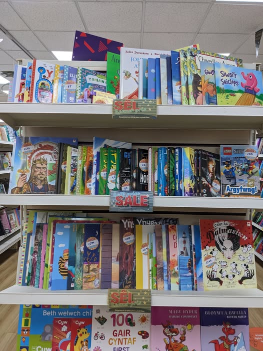 Victoria Bookshop (@victoria_books) on Twitter photo <a href="/LlyfrauCymru/">Cyngor Llyfrau Cymru</a> / <a href="/Books_Wales/">Books Council of Wales</a>
Sêl Llyfrau Plant - bargeinion gwych ar lyfrau i blant ac oedolion ifanc! #CefnogiSiopauLlyfrau
SALE now on, with 50% off selected children's and young adult books! <a href="/Atebol/">Atebol</a> | <a href="/GwasgRilyBooks/">Gwasg Rily Publications</a> | <a href="/DrefWen/">Dref Wen </a> | <a href="/graffeg_books/">Graffeg</a> | <a href="/LlyfrauBroga/">Broga Books</a> | <a href="/FireflyPress/">Firefly Press</a> <a href="/LlyfrauCymru/">Cyngor Llyfrau Cymru</a> / <a href="/Books_Wales/">Books Council of Wales</a>
Sêl Llyfrau Plant - bargeinion gwych ar lyfrau i blant ac oedolion ifanc! #CefnogiSiopauLlyfrau
SALE now on, with 50% off selected children's and young adult books! <a href="/Atebol/">Atebol</a> | <a href="/GwasgRilyBooks/">Gwasg Rily Publications</a> | <a href="/DrefWen/">Dref Wen </a> | <a href="/graffeg_books/">Graffeg</a> | <a href="/LlyfrauBroga/">Broga Books</a> | <a href="/FireflyPress/">Firefly Press</a>