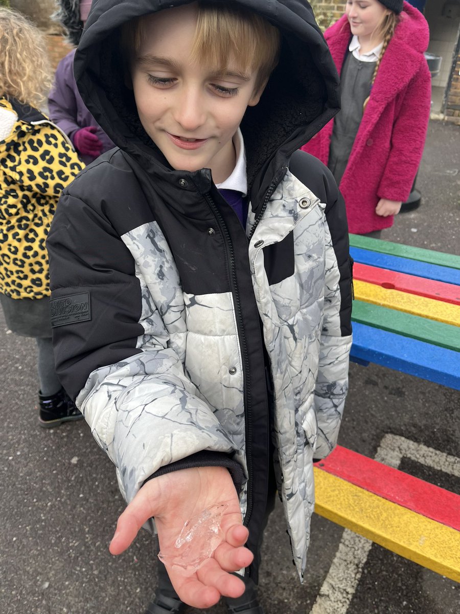 Year3BPPS's tweet photo. Great fun in the cold 🥶 @BrunswickParkPS https://t.co/d7gf5tnUJz