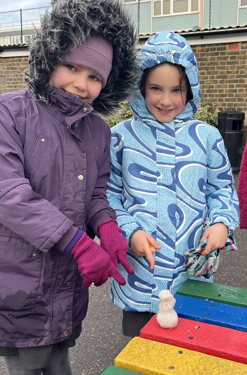 Year3BPPS's tweet photo. Great fun in the cold 🥶 @BrunswickParkPS https://t.co/d7gf5tnUJz