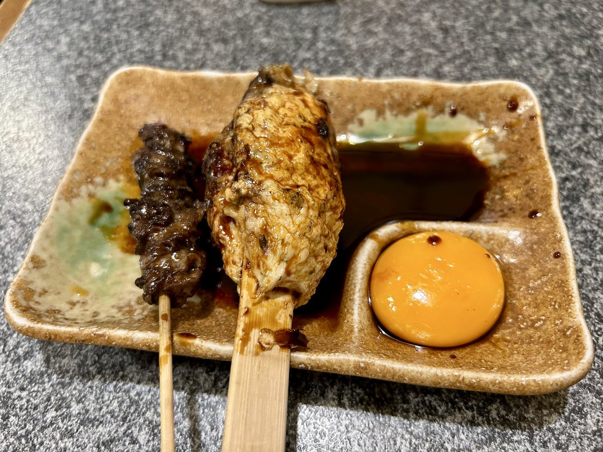nihonsyuwatcher's tweet image. 焼鳥好きも魚好きも全員の欲望を満たしてくれる、全部美味しくて困っちゃうね
#鳥兆　#根津