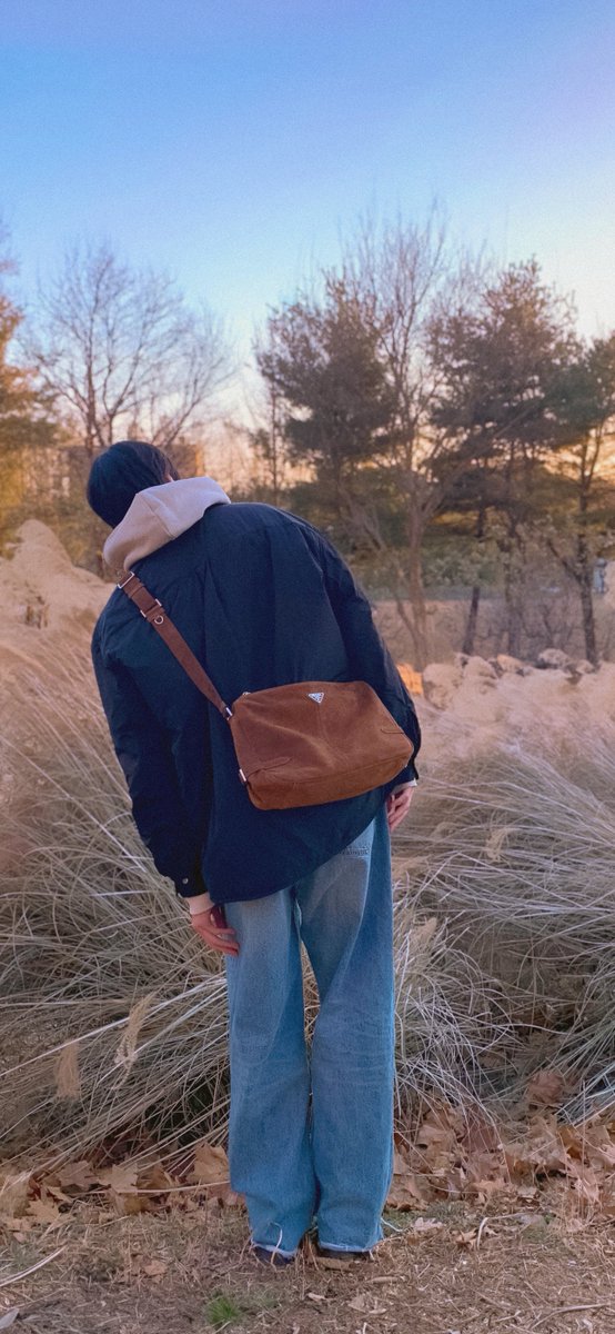 250111 byeonwooseok Instagram 

🍂🍂🍂

#변우석 #ByeonWooSeok 
#폰배경 #변우석폰배경 #벼누서기폰배경 
#wallpaper #lockscreen