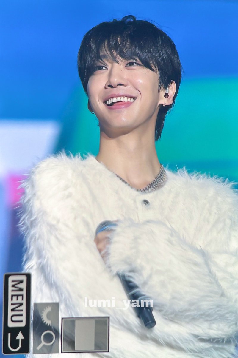 [FANCAM] 240111 Bang Yongguk ENCORE CONCERT [Farewell, Earth] In Seoul (Cr: @/lumi_yam)

#방용국 #BangYongguk  #BJYM_FarewellEarthInSeoul