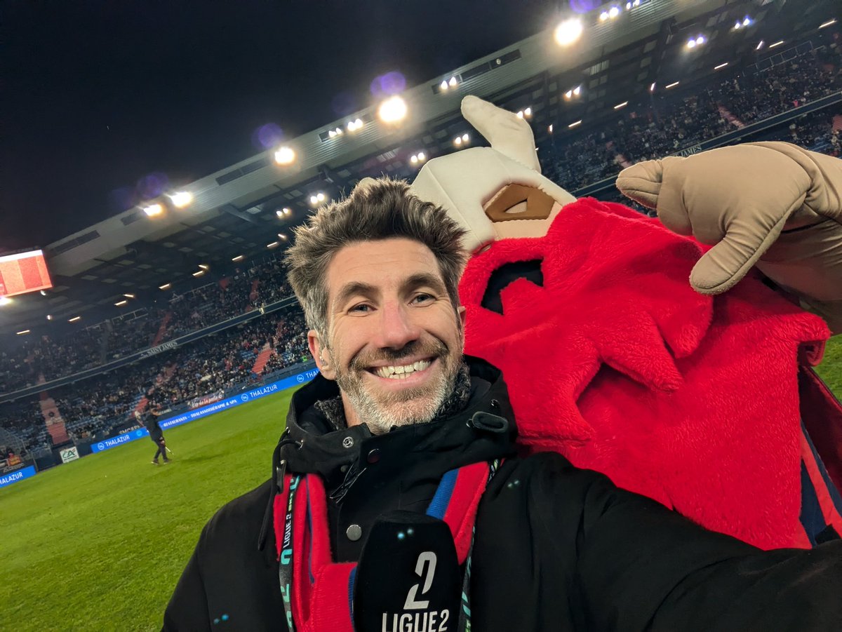 C'est la Première fois en 10 ans que je vais manquer un match du <a href="/SMCaen/">Stade Malherbe Caen</a> !
La grippe est bien plus forte. Et d'une telle violence aussi : alité depuis lundi je pensais en être débarrassé en 5 jours. C'est loin d'être le cas.

Bon match à tous 🔵🔴😘