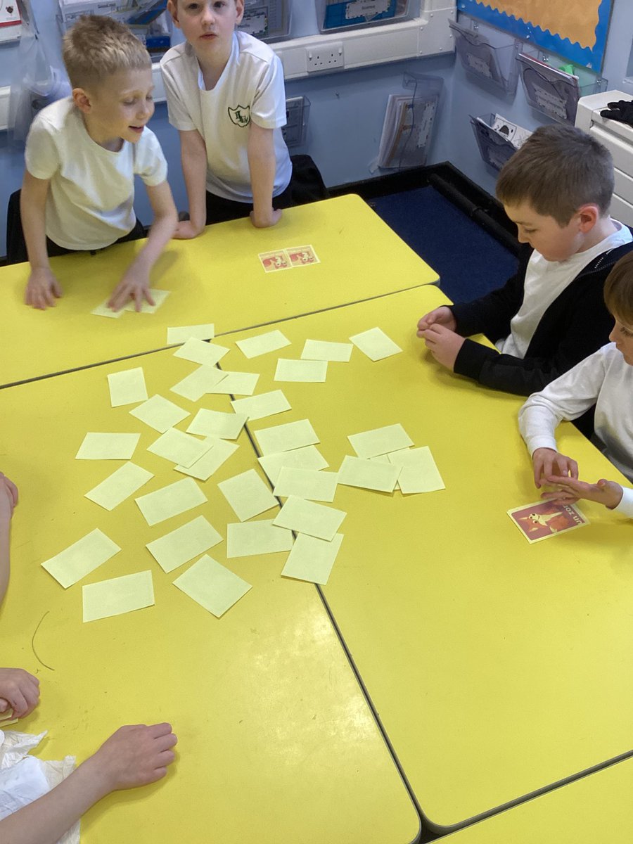 We have loved learning the words for hedgehog, squirrel, rabbit, owl and fox in Spanish.