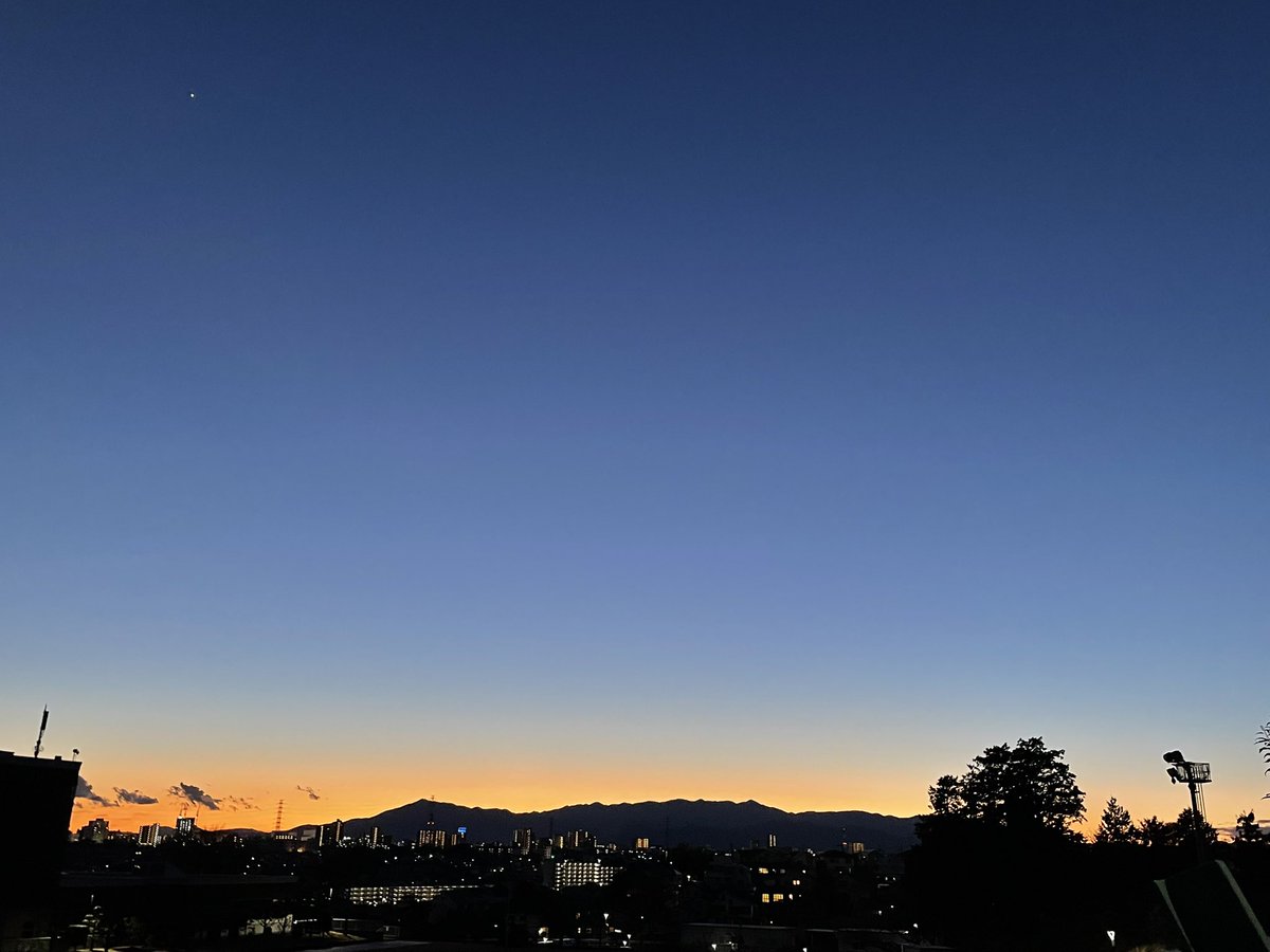 SyakmiW's tweet photo. 澄ん��空気に群青の空、至高の景色です。
#イマソラ https://t.co/0fyoXyXgxt