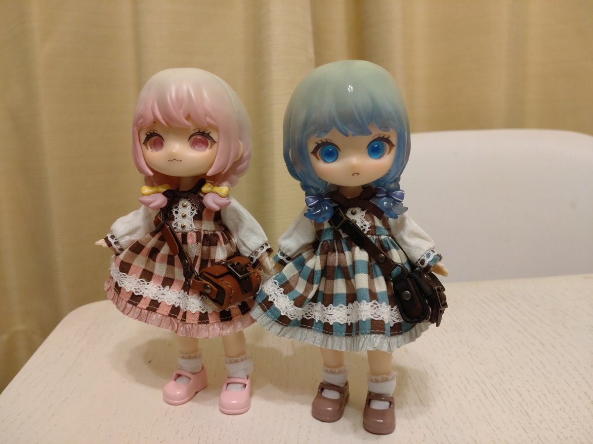 kougazepk's tweet photo. 髪型と洋服揃えると双子ちゃんみたいでかわいいねリロロちゃん

👗めっこり。様（@ppd_marmalade）
👜Anfang様（@AnfangShop） https://t.co/23TFEcrkRt
