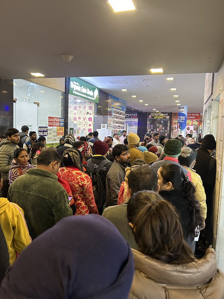 Shubhamforyou's tweet photo. What is the use of taking online appointments if again we need to stand in Aadhar seva kendra queue to get online token and then there is 2 hours waiting inside. Is this we called developing India?  @UIDAI @HMOIndia @Aadhaar_Care @myogiadityanath @GreaterNoidaW https://t.co/ifU3l4WJHL