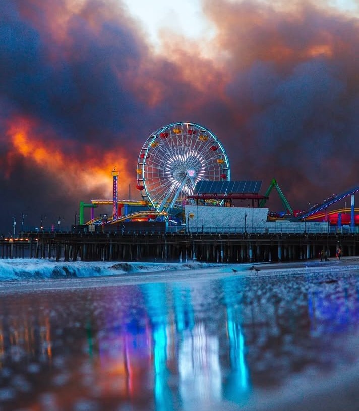 MoniqueNankunda's tweet photo. Scientists have repeatedly stated that burning fossils makes wildfires  like those devastating Los Angeles more frequent and severe by worsening droughts that dry out vegetation. 
#wildfires #LosAngelesFires https://t.co/T4MGVUI4qK