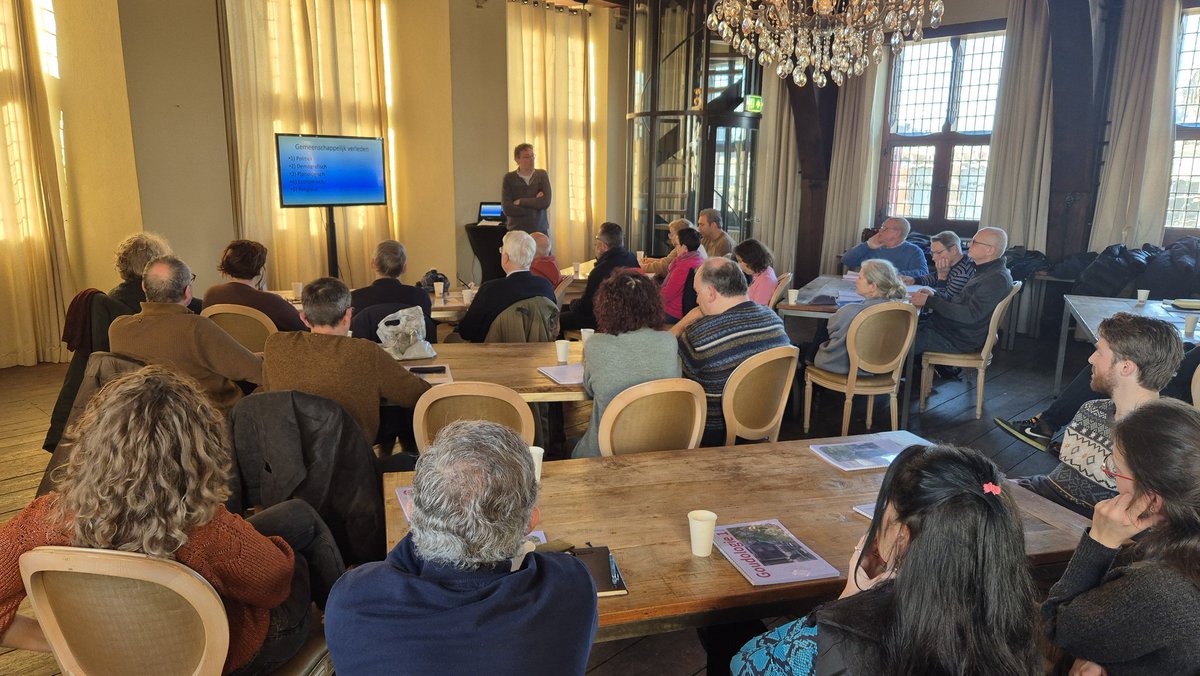 In het stadhuis van #Gouda is de nieuwe cursus #goudologie gestart.