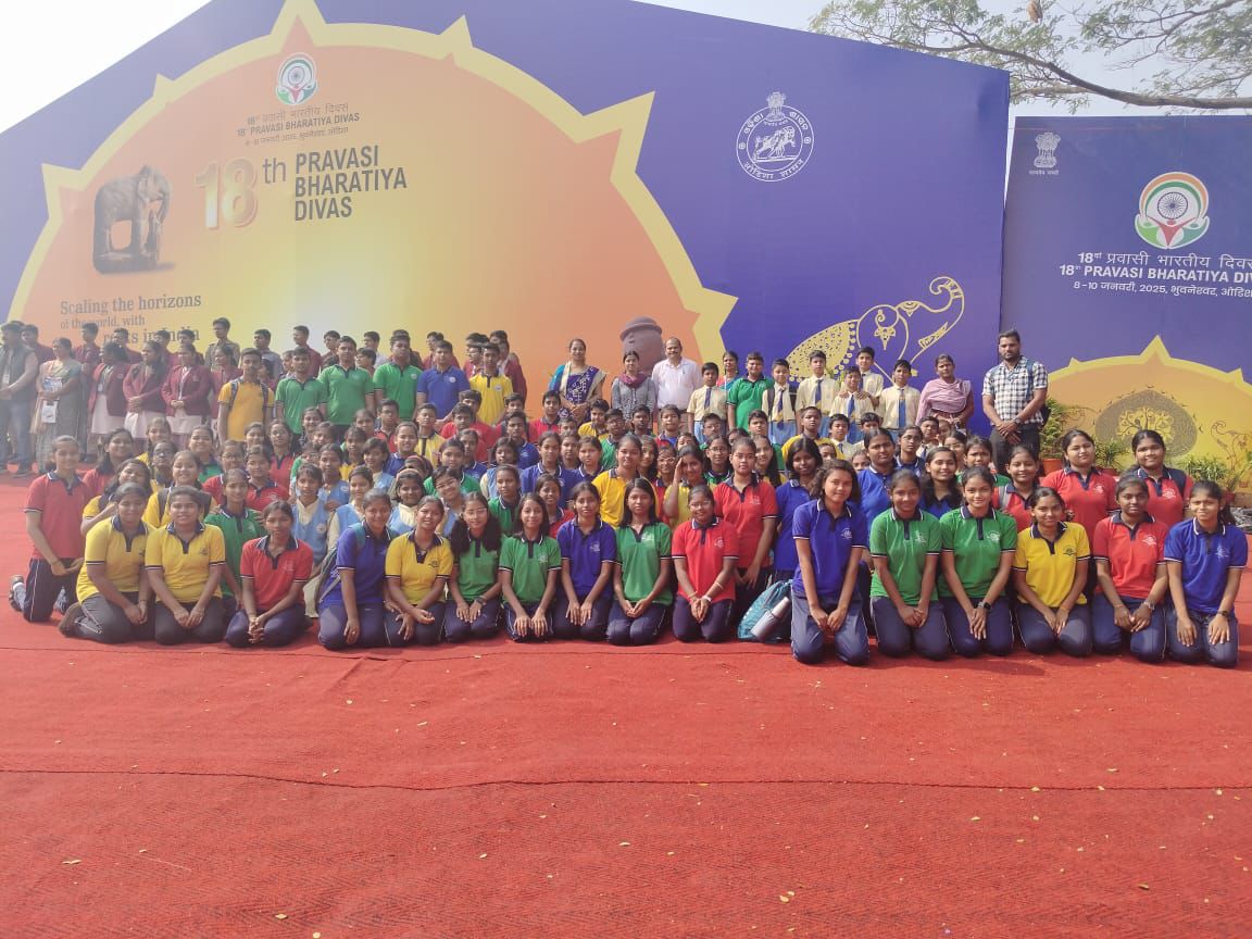 Students of OAV Bentapur Balinta, Visited PBD Exhibition at janata Madian today.