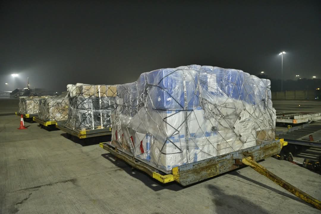 EmbaCubaFrancia's tweet image. 🇨🇺🇮🇳 #Cuba remercie le gouvt de l'Inde pour l'envoi de médicaments.

Cette aide #solidaire est un exemple de l'amitié entre les deux nations.

#BRICS👉  #TumbaElBloqueo