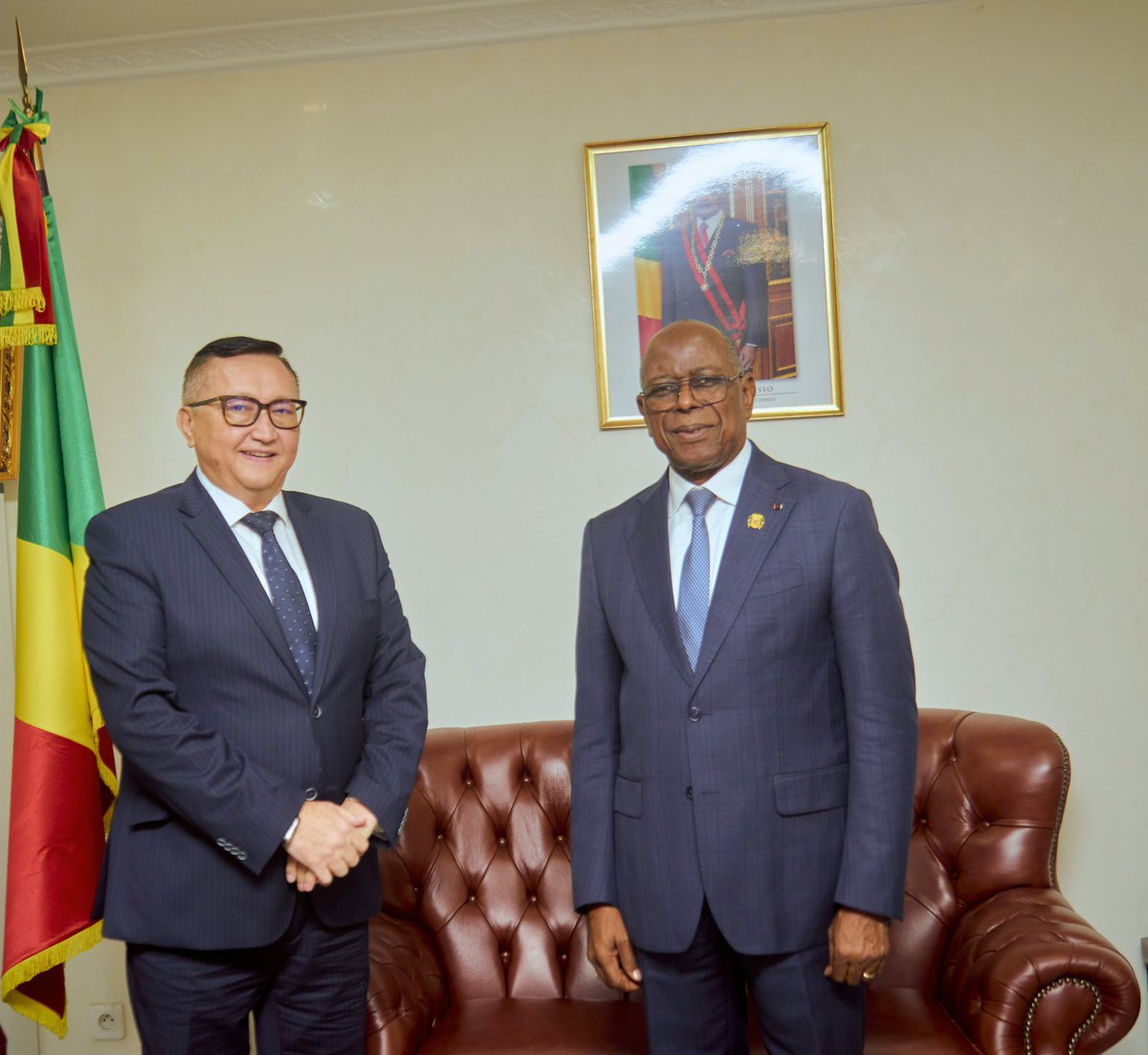 MokokiG's tweet photo. Ce 10/01/25, j'ai reçu SEM Ilyas Iskandarov, Ambassadeur de la Russie au 🇨🇬 qui nous a annoncé les projets de la 🇷🇺 de transférer un laboratoire mobile de surveillance des maladies infectieuses au 🇨🇬 ainsi que d'autres projets communs.
#SantéPourTous
#HealthForAll https://t.co/H77im7E1vY