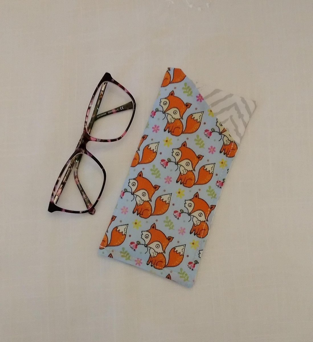 Jan_Stavrou's tweet photo. https://t.co/cX0jbxzlRE
Check out my new handmade Padded Glasses pouches, lots to choose from...... https://t.co/eoS1mGLy8s