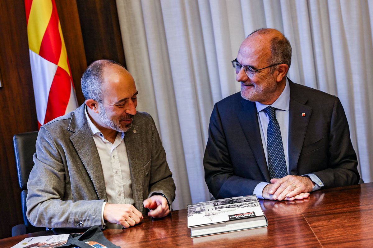 exteriorscat's tweet photo. Els @FonsUECat juguen un paper determinant en l’impuls de projectes educatius, científics, sanitaris, culturals o mediambientals

El conseller @jduch n’ha parlat amb l’alcalde de Manresa, @marc_aloy, en la seva visita a l’@ajmanresa, on han estudiat com reforçar sinergies a la UE https://t.co/BQxVkNGvvd