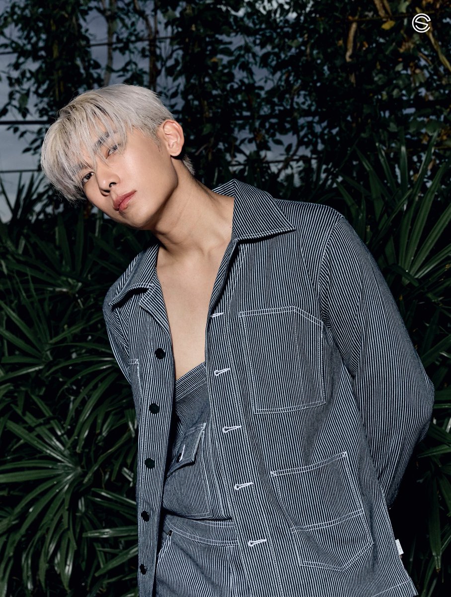 SolSkipperCo's tweet photo. ใครจะต้าน 12 ลุคสุดหล่อของพี่มิวได้ 😍
ปฏิทิน 2025 เปิดพรีออเดอร์อยู่นะคะ ~

รายละเอียดพรีออเดอร์ Mew Suppasit Calendar + Photobook 2025  👉  https://t.co/kwLJ3UUi3r 

@MSuppasit 
#PreOrder_MewCalendar2025 
#MewSuppasit https://t.co/keItCUfhAT