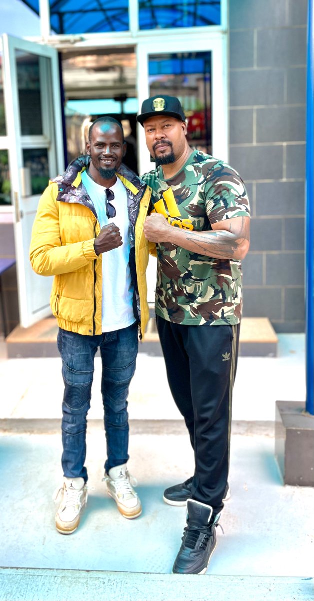 manty_flex's tweet photo. I got the opportunity to learn from the esteemed actor, producer and director @RoccOmari1. One of today’s lessons was “Acting is reacting”. 

Thanks to @UCC_Official, @ikonawards, &amp; @cinemaUGApp for taking such strides on behalf of our film industry. 👏👏👏

#ikonversations2025 https://t.co/f9dgVHiZkN