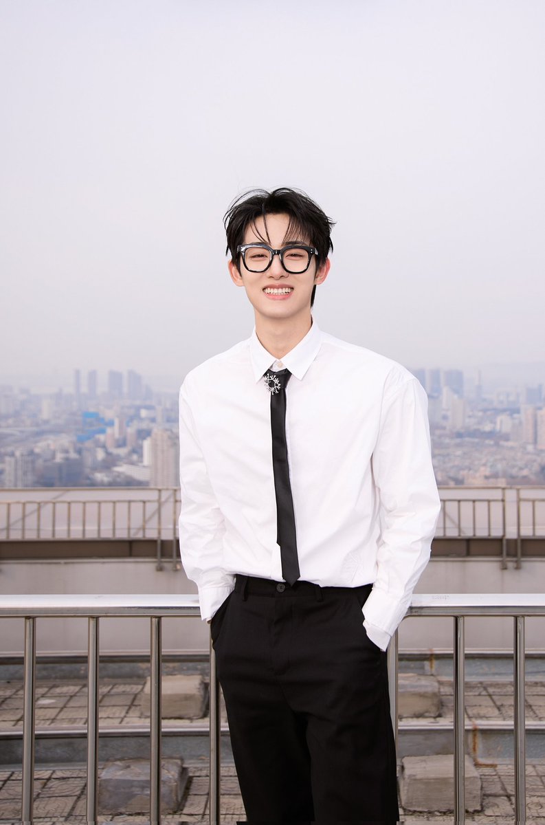 this winwin is giving the greenest green flag main character in modern drama vibes