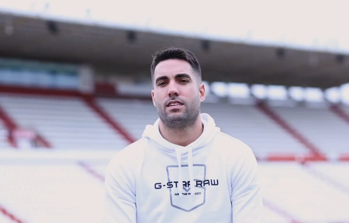 Deportes CMM (@deportescmm) on Twitter photo FÚTBOL | ALBACETE
🔴 SE RETIRA
😥 Diegui Johanesson <a href="/diegui_johan/">Diego Johannesson</a> anuncia su retirada del fútbol
➡️ El jugador ha sufrido un calvario con las lesiones de rodilla y no tenía ficha <a href="/AlbaceteBPSAD/">Albacete Balompié 🤍</a>
⚽️Hará hoy el saque de honor ante el <a href="/realracingclub/">Real Racing Club</a>
📻 Síguelo en #CLMenJuego FÚTBOL | ALBACETE
🔴 SE RETIRA
😥 Diegui Johanesson <a href="/diegui_johan/">Diego Johannesson</a> anuncia su retirada del fútbol
➡️ El jugador ha sufrido un calvario con las lesiones de rodilla y no tenía ficha <a href="/AlbaceteBPSAD/">Albacete Balompié 🤍</a>
⚽️Hará hoy el saque de honor ante el <a href="/realracingclub/">Real Racing Club</a>
📻 Síguelo en #CLMenJuego