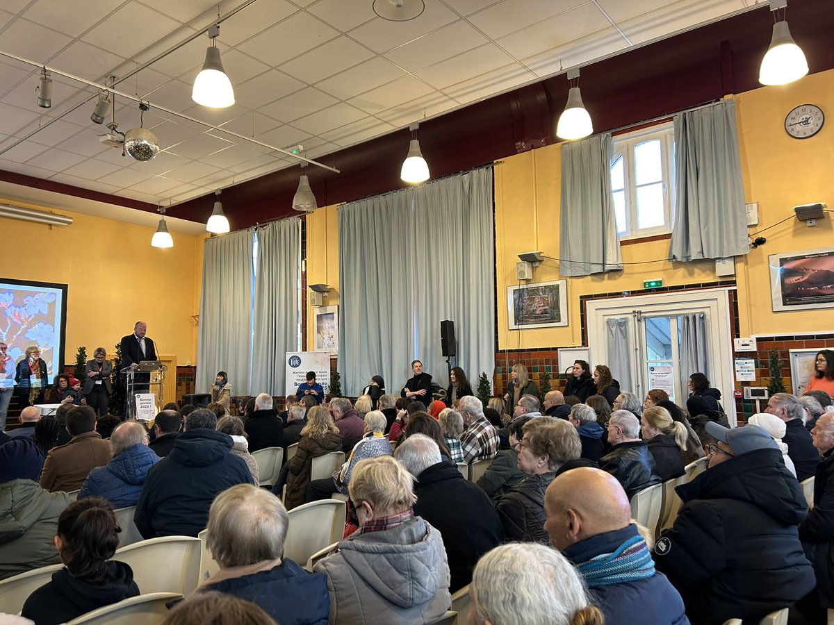 Aujourd’hui,cérémonie des voeux d’Arnaud Taisne adjoint au maire. Une occasion de rencontrer des habitants et les forces vives des #Boisblancs #Lille #Centresocial