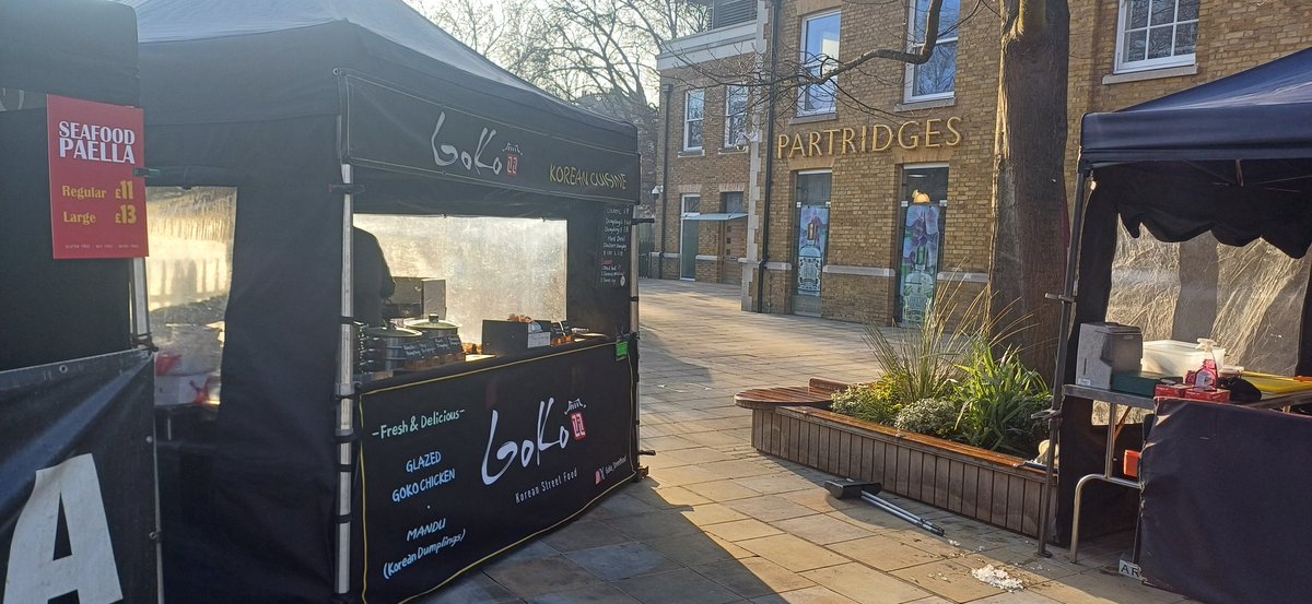 First 2025 Saturday market @dukeofyorksquare Chelsea. <a href="/partridgesfoods/">Archived • Partridges Market</a> 
We come back with chicken,pork, veg and kimchi dumplings. 
Of course best Korean fried chicken as well
See U Soon
#crispychicken #GoKo_streetfood #friedchicken #glazedchicken #k_food #foodie #foodmarket