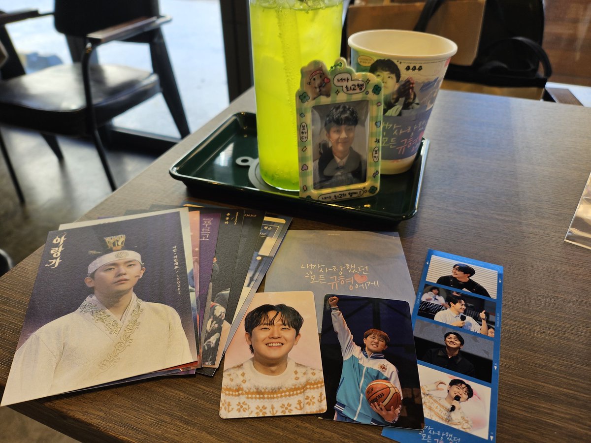 나도 사랑하는 모든 규형이가 가득해서 행복했던 곳🐥💙

#내가사랑했던_모든_규형에게 
#해피버스데이_규형 
#언제나_그리고_영원히_임규형
<a href="/To_Allthe90/">내가사랑했던모든규형에게🐥💙</a>