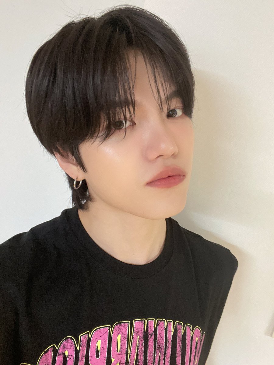VERIVERY tweet media