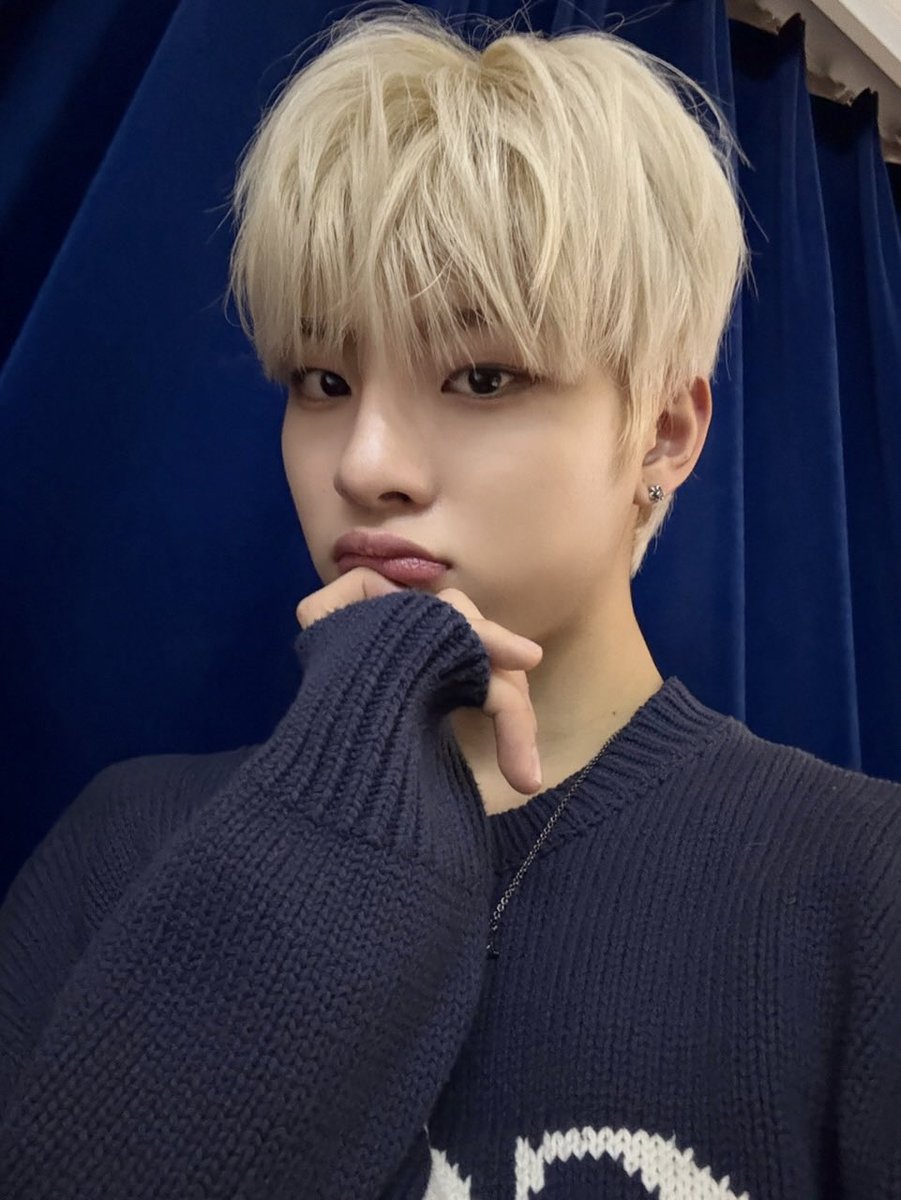 YOUNITE_twt's tweet photo. 🤍베이징 로맨뚜!🤍

#시온 #SION https://t.co/q5X11Yisr8
