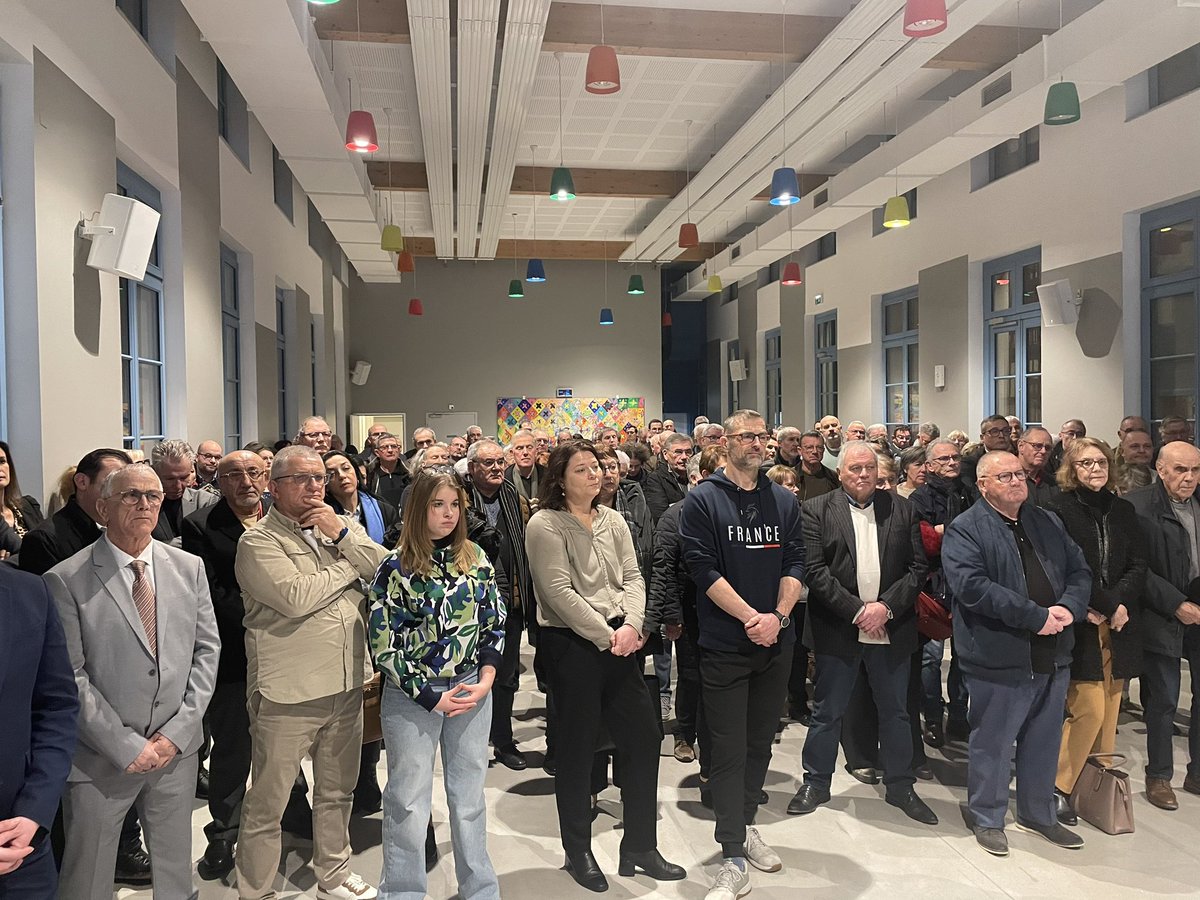 C_deCourson's tweet photo. ✨ Cérémonie des vœux 2025 
Un grand merci à toutes et à tous pour votre présence hier soir.

🔹 Soutenir l’économie locale 🔹 Redresser nos finances publiques 🔹 Agir pour l’unité démocratique

La France est un grand pays, elle saura se relever. Bonne année à tous ! 🇫🇷