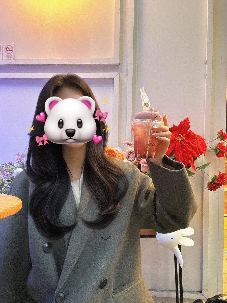 Narururu_v's tweet photo. メイツ教えてあげたいㅋㅋ髪の毛ボサついた時は自動ヘア加工でカバーです。 https://t.co/R6EOUEfEi1