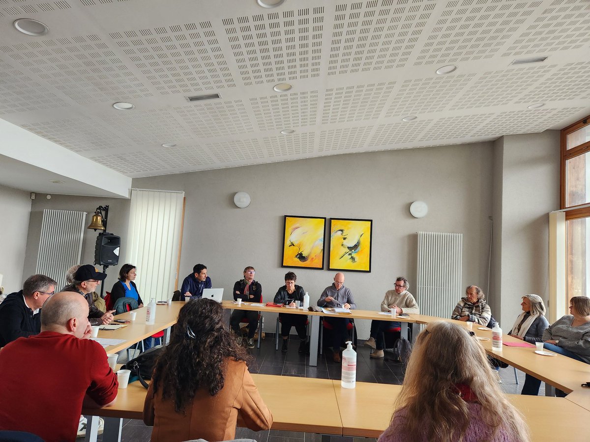 VincentDecorde's tweet photo. Nous sommes nombreux ce matin à  l'assemblée générale de Jog Nature
Félicitations à l'association pour ses activités ( dont le célèbre trail de la Ronce) et leur partenariat d'aide à la gestion en agro écologie au Sénégal . 
Un grand bravo aux bénévoles ! https://t.co/aWJ49Kzb3q