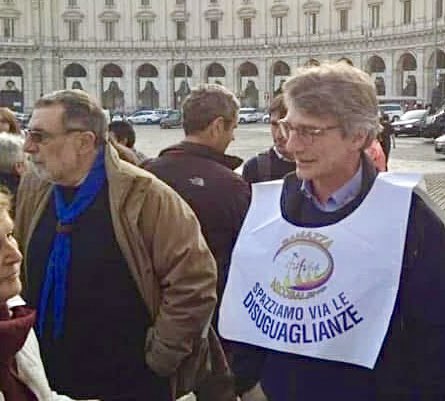 MasciScout's tweet image. Nel ricordo di #DavidSassoli 
un uomo che ha vissuto per costruire la Pace, nel sogno di un’Europa unita e solidale. Oggi più che mai le sue parole e le sue opere siano una guida!

#MASCI